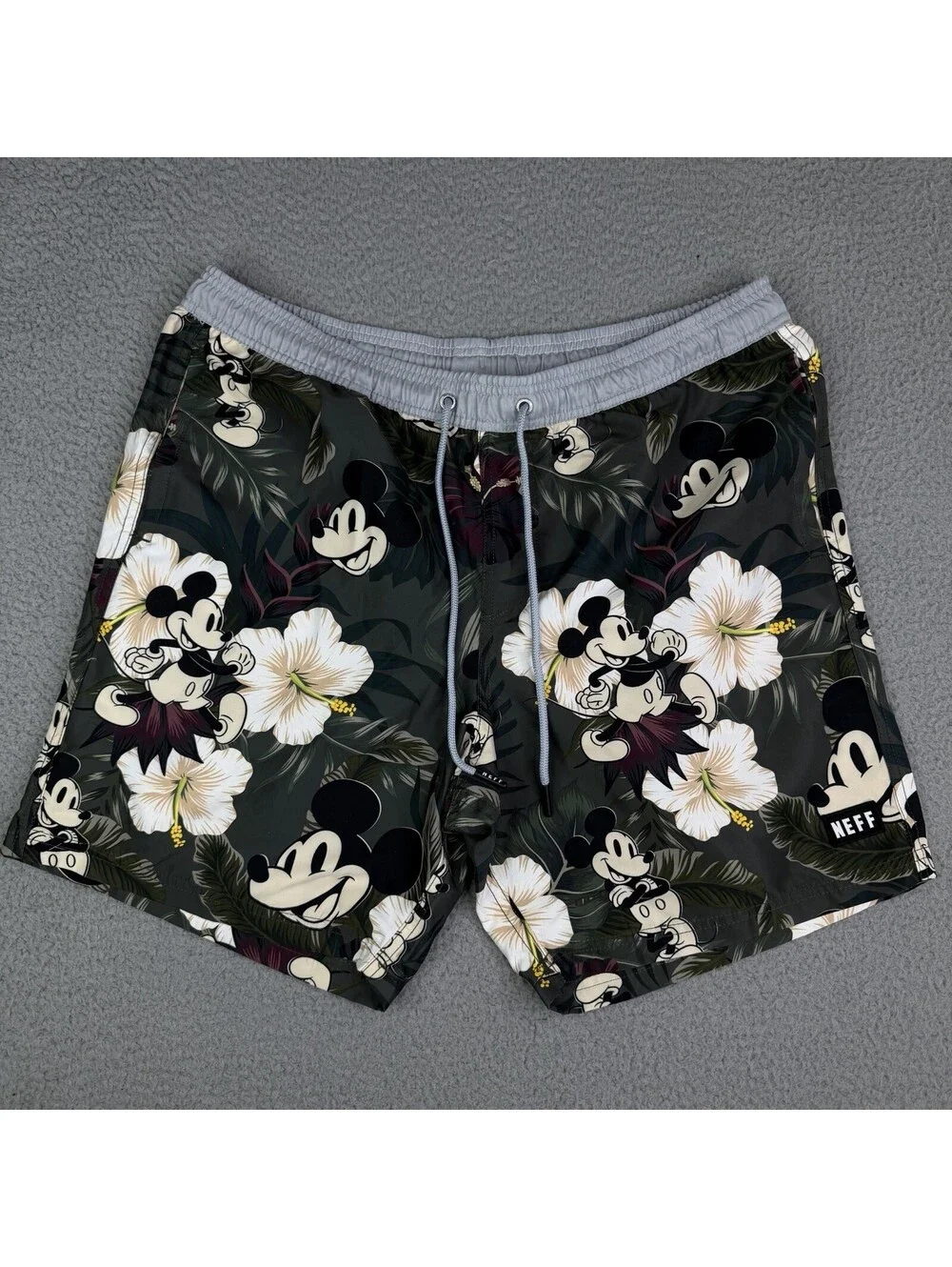 Neff Disney Mickey Mouse Floral Swim Board Mickey Shorts Men's Size XL (36x8)